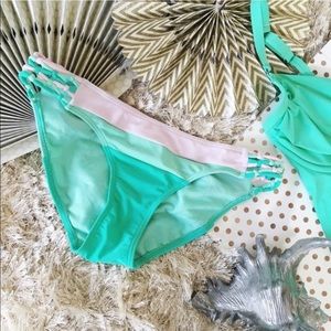 @648 DAMSEL Macrame Stripe Bikini Bottom Size M